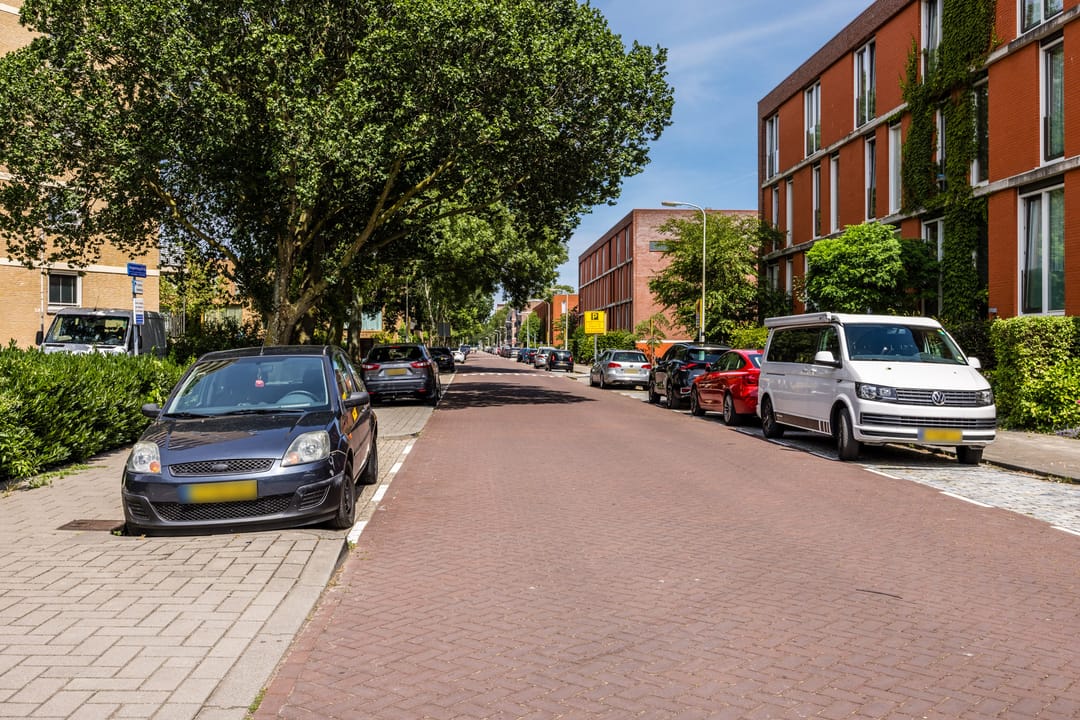 Photo 37 of Hongarenburg 100