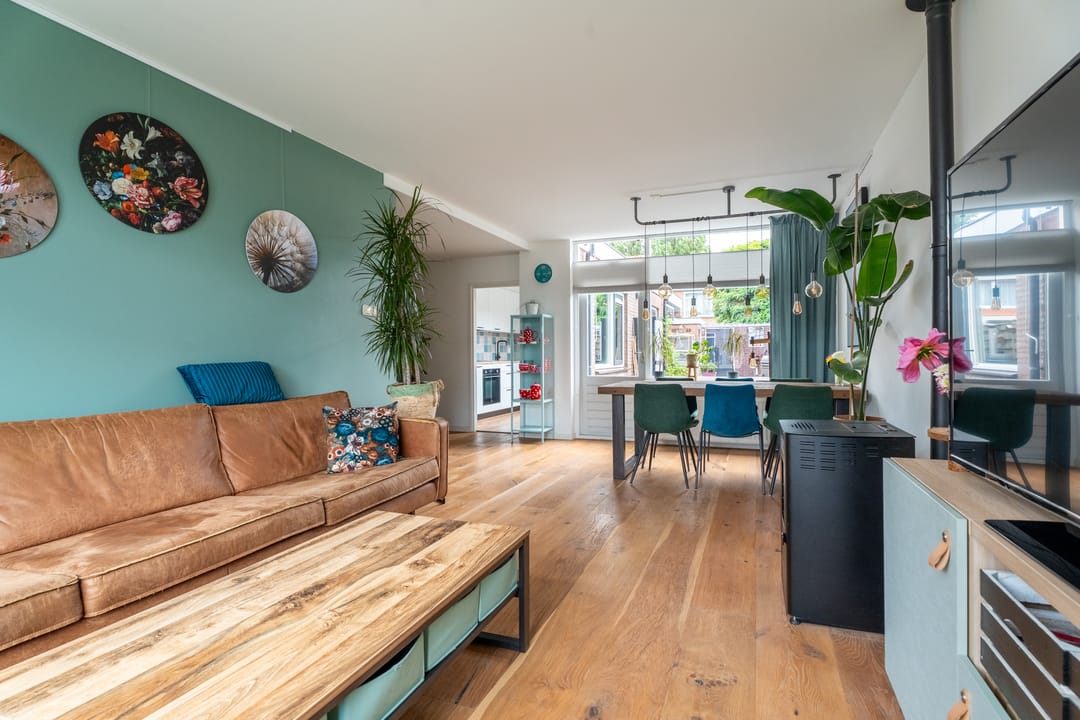 Photo 11 of Van Schendelstraat 18