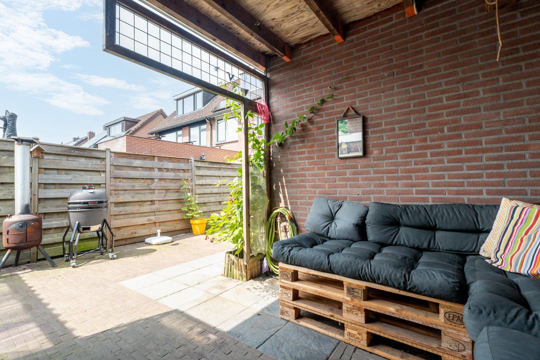 Photo 37 of Van Schendelstraat 18