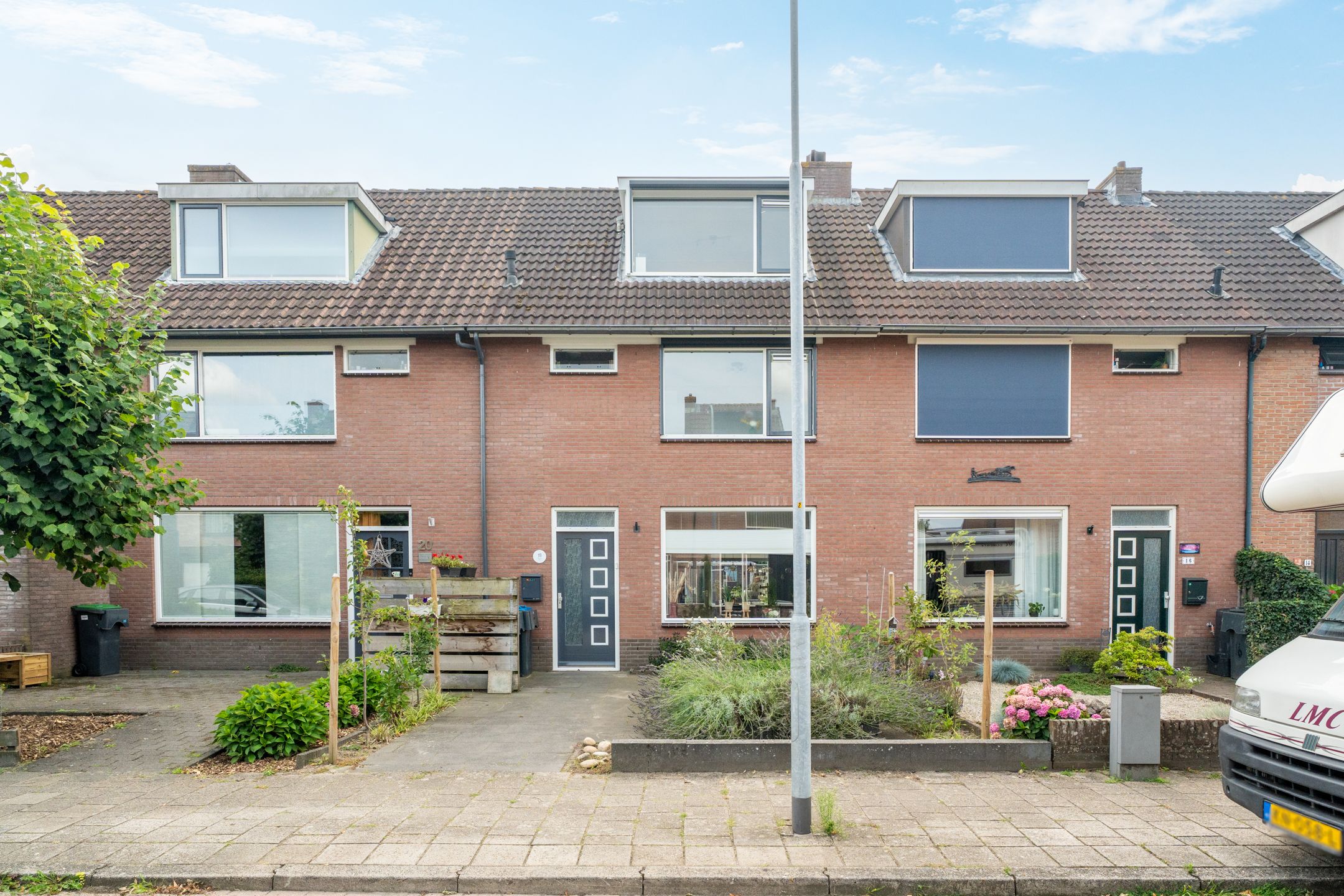 Photo 42 of Van Schendelstraat 18