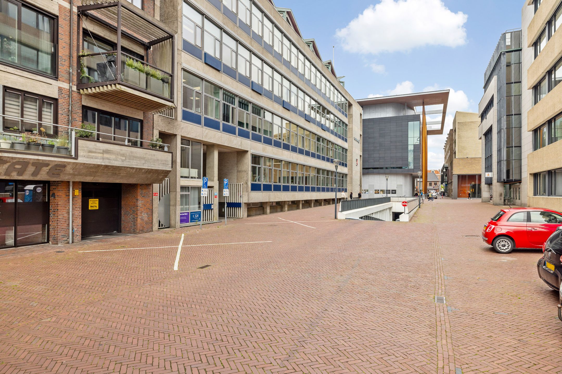 Photo 9 of Zuiderstraat 26