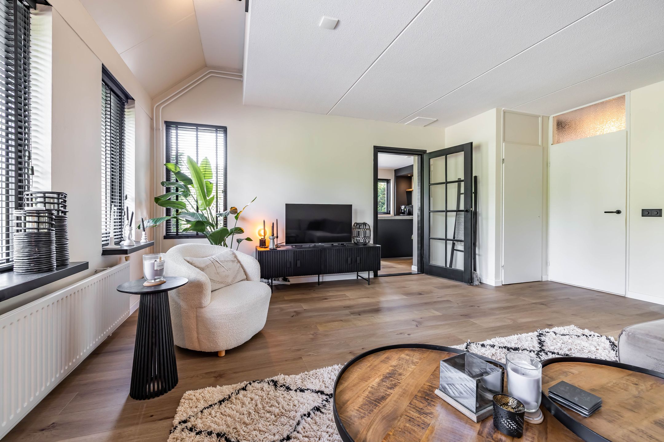 Photo 21 of Vogelwikke 7