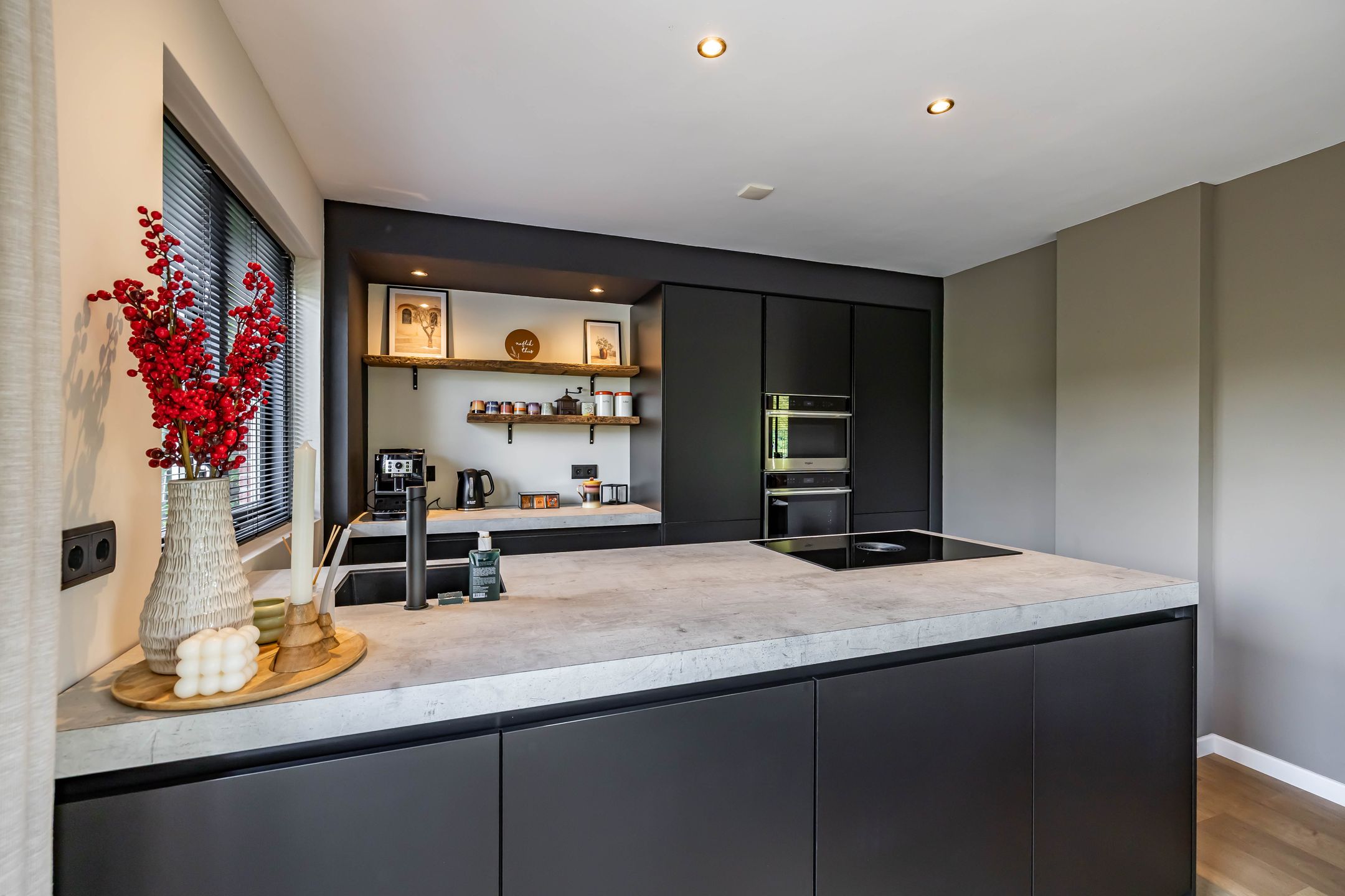 Photo 30 of Vogelwikke 7