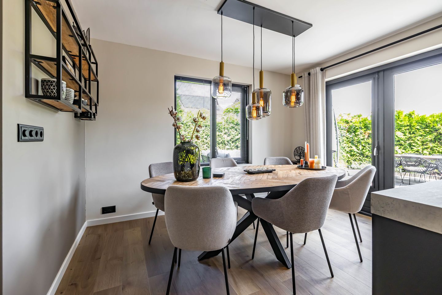 Photo 35 of Vogelwikke 7