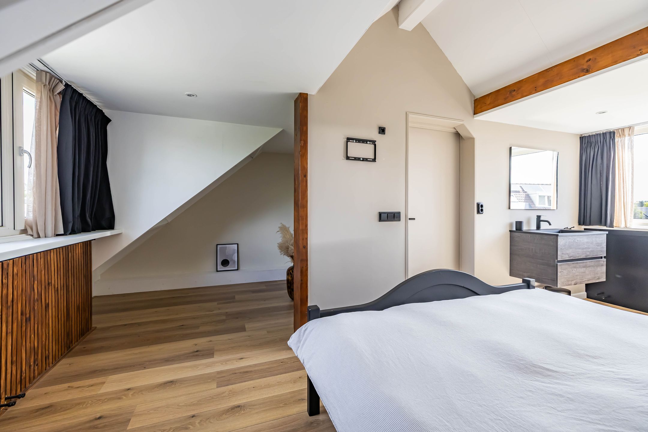 Photo 54 of Vogelwikke 7