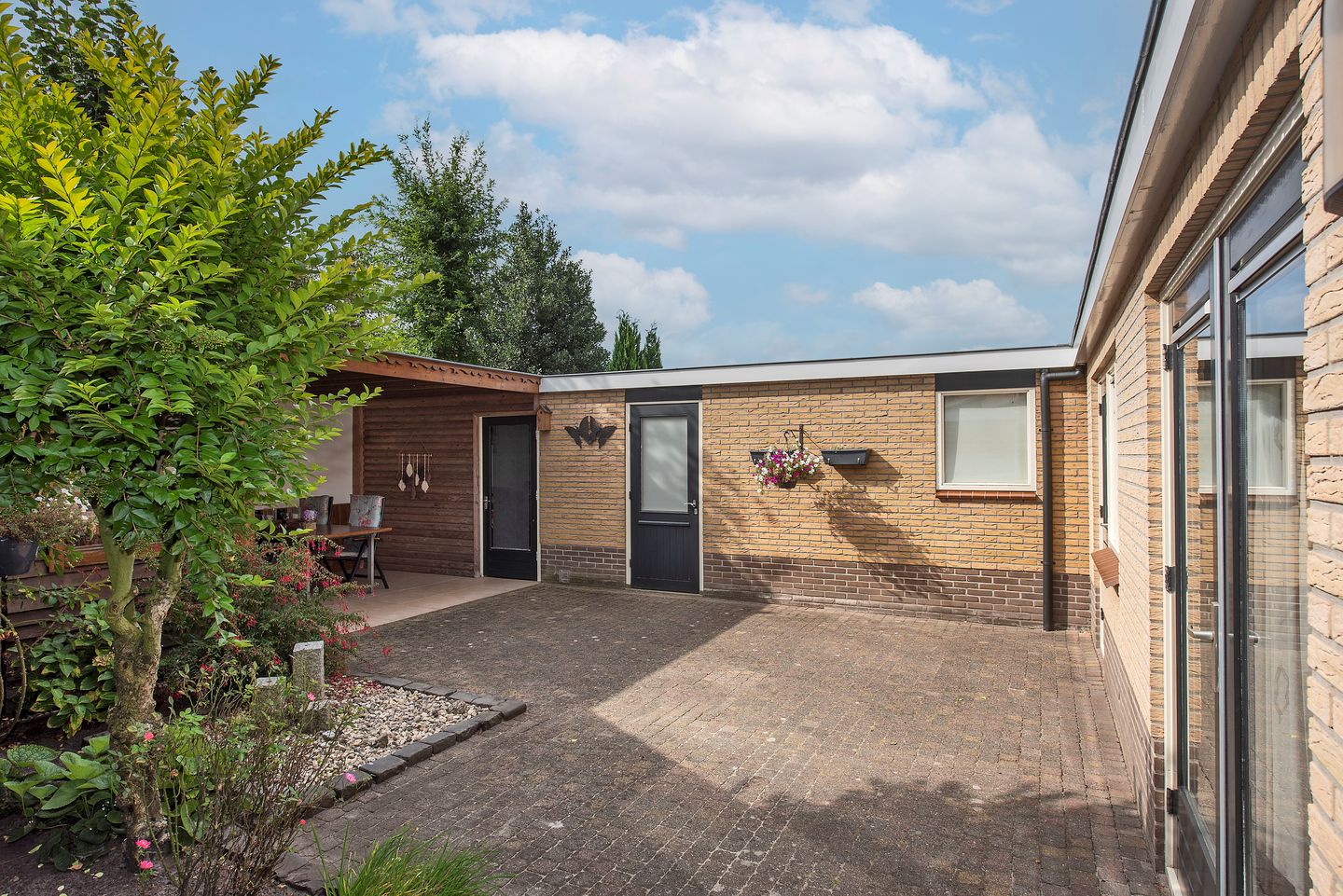 Foto 25 van Pastoor Cramerstraat 7