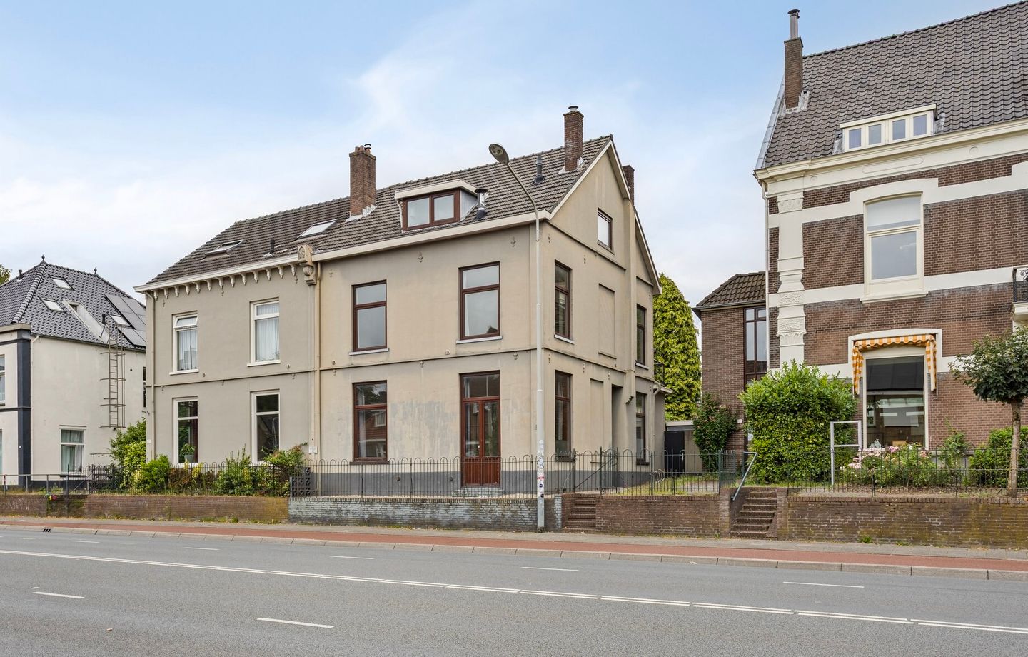 Foto 1 van St. Annastraat 273