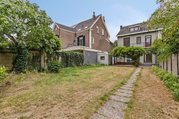 Foto 42 van St. Annastraat 273