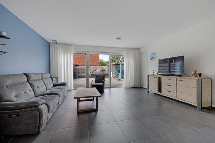 Photo 2 of Het Blauwgras 21-A