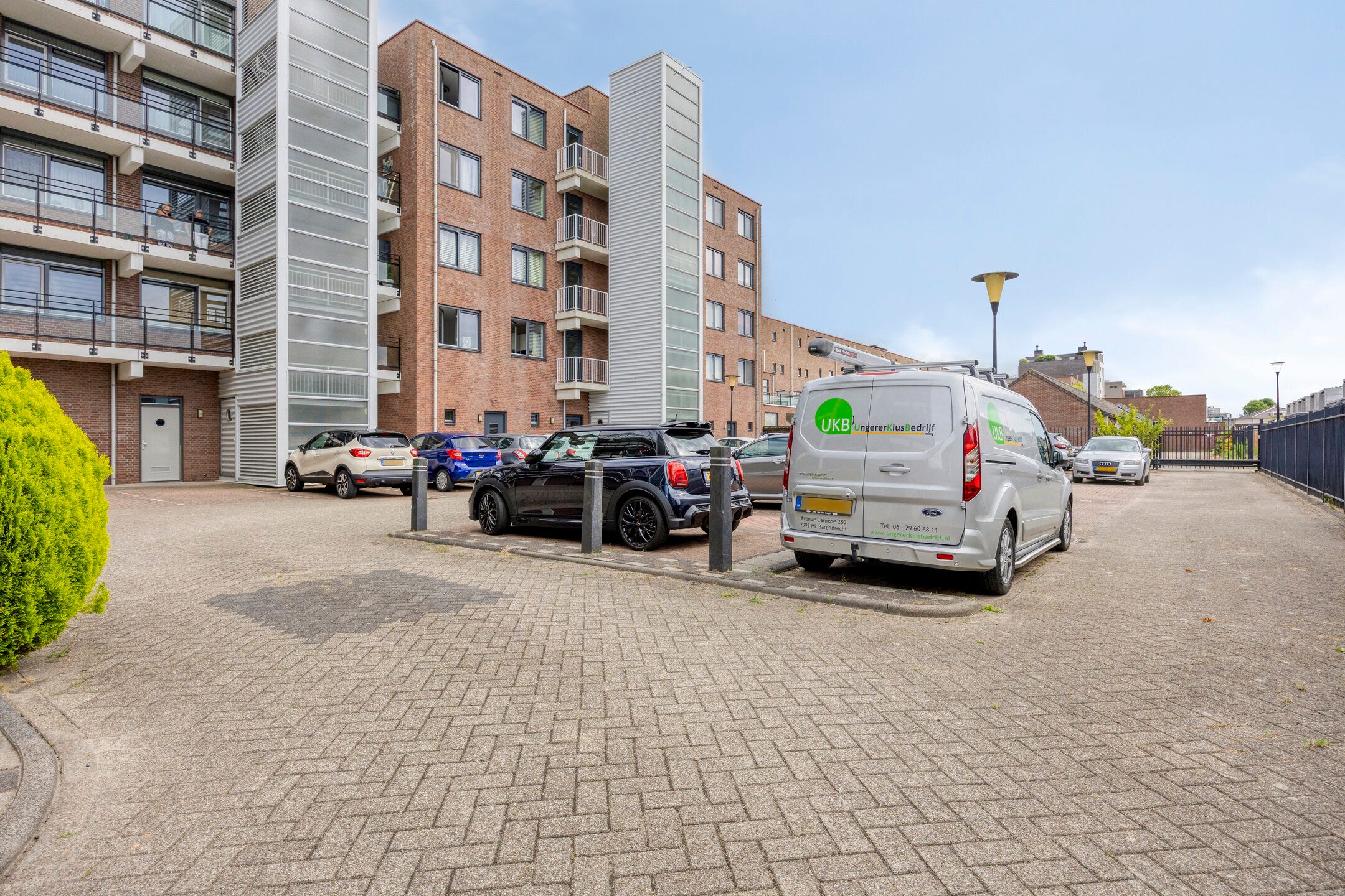 Foto 33 van Avenue Carnisse 296