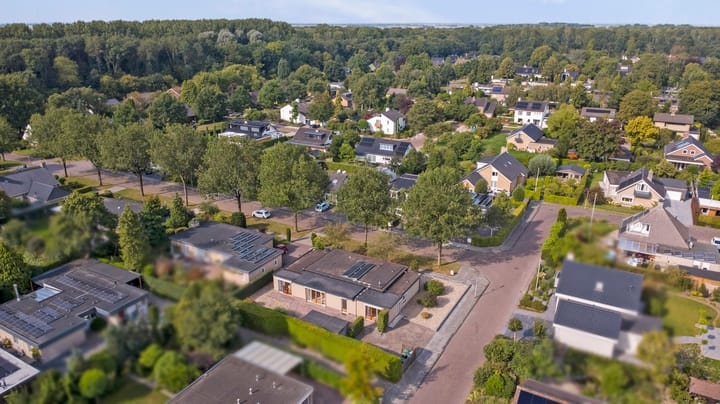 Foto 50 van Marsweg 1