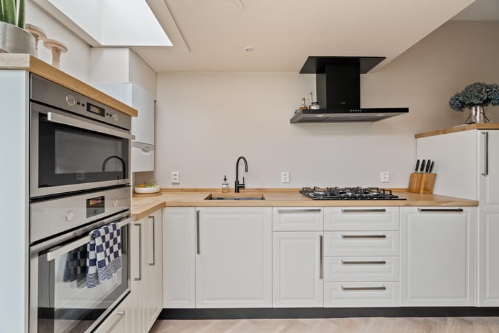 Foto 10 van IJmuiderstraat 20