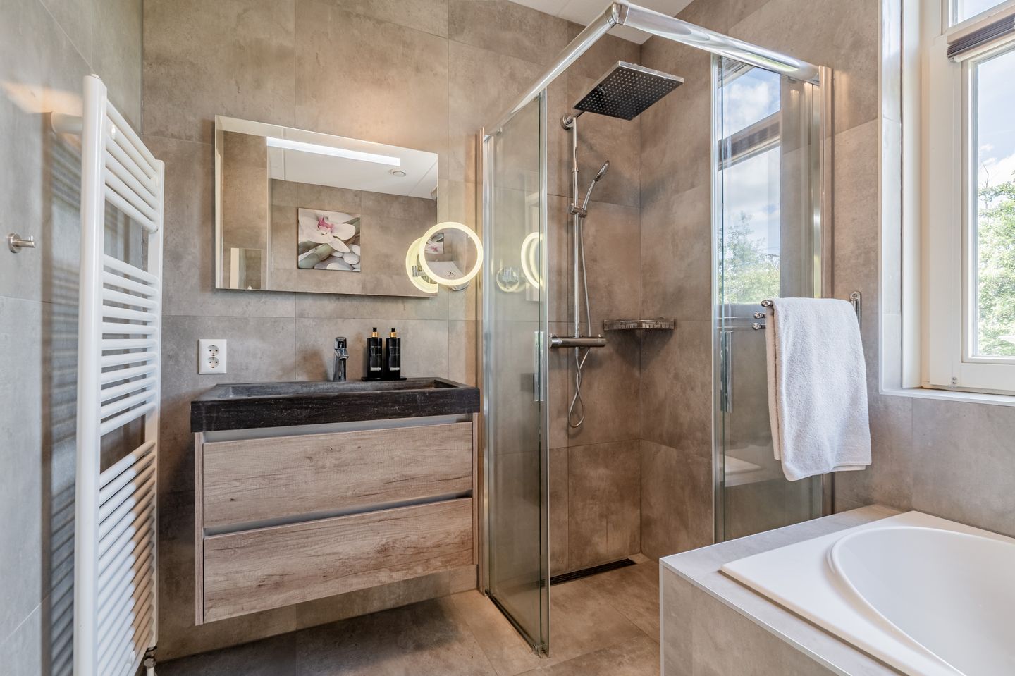 Photo 35 of Het Betonijzer 208