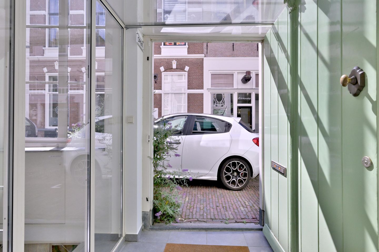 Bekijk foto 4 van Menstraat 17