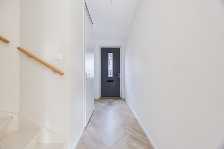 Photo 6 of Piet Bartenstraat 10