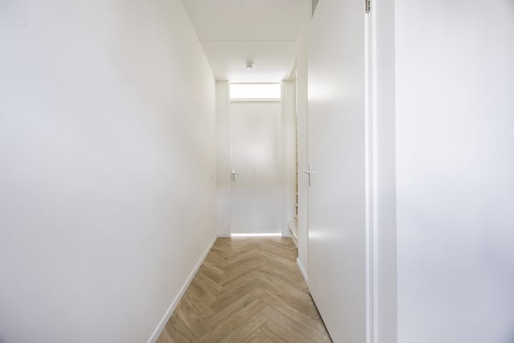 Photo 7 of Piet Bartenstraat 10