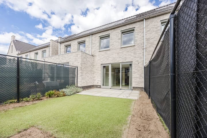 Photo 31 of Piet Bartenstraat 10