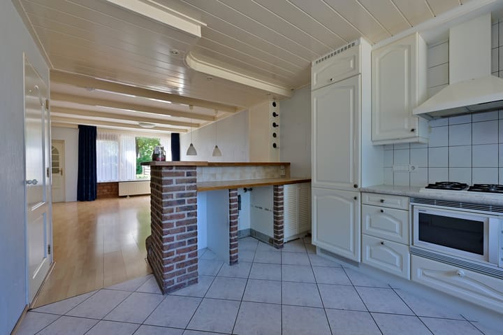 Foto 4 van Topaas 13