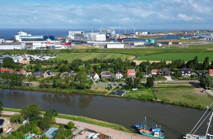 Photo 8 of Harlingerstraatweg 64