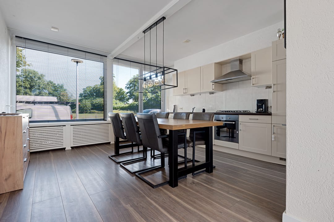 Foto 8 van Camphuysenstraat 12