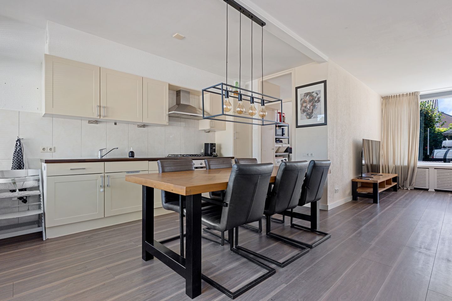 Foto 10 van Camphuysenstraat 12