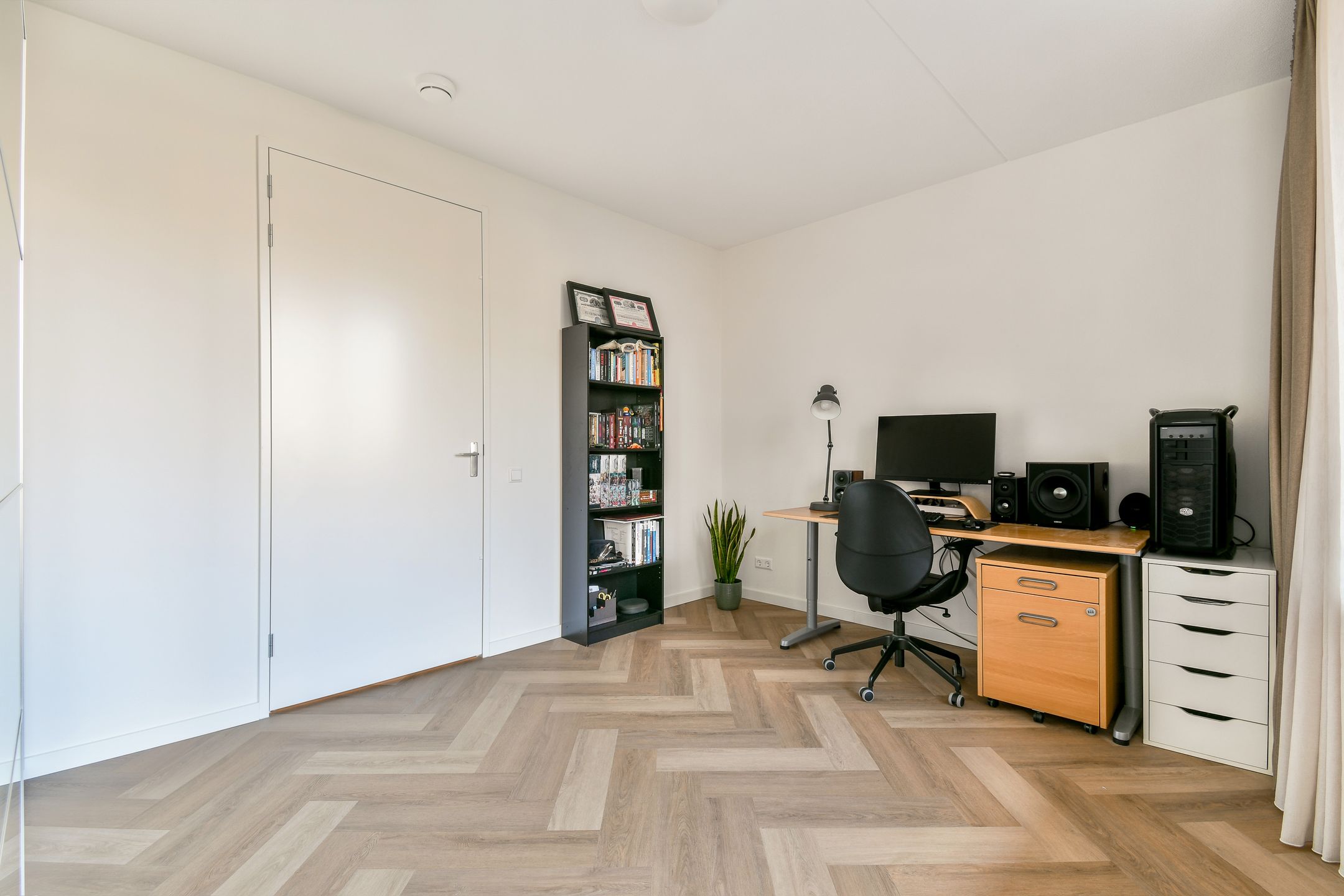 Foto 12 van Rosalind Franklinpad 1