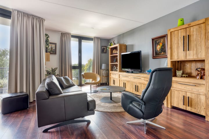 Photo 4 of Antoni Gaudipark 44