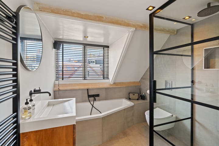 Foto 22 van Witte de Withstraat 8