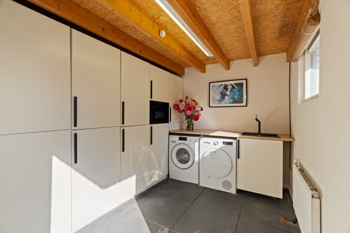 Foto 30 van Witte de Withstraat 8