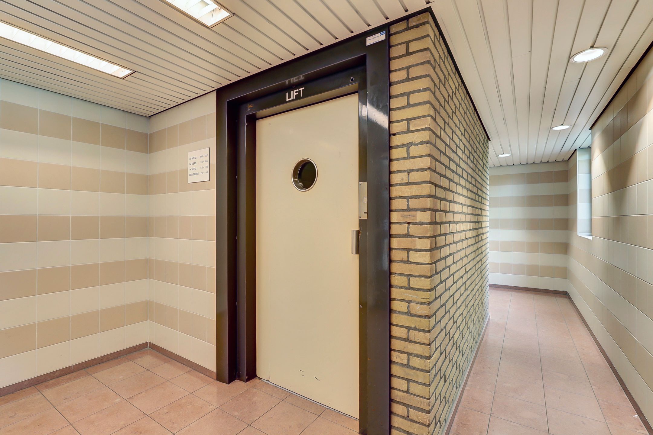 Foto 6 van Passage 80