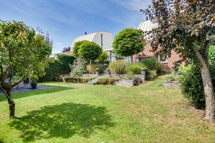 Foto 2 van Veldpad 5