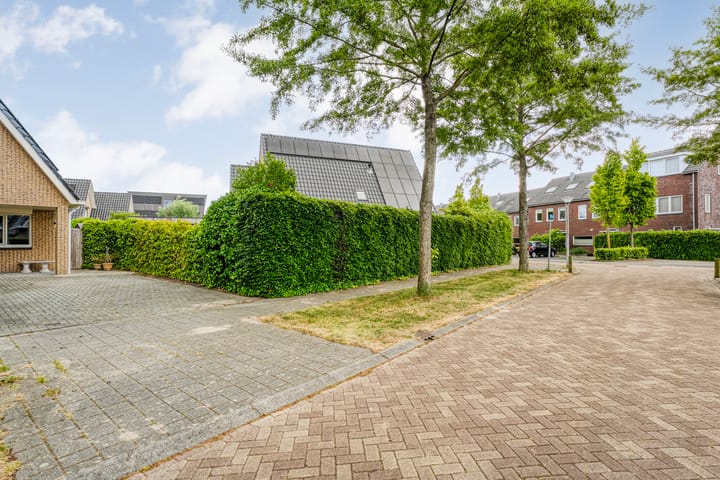 Foto 48 van Nijerwalstraat 4