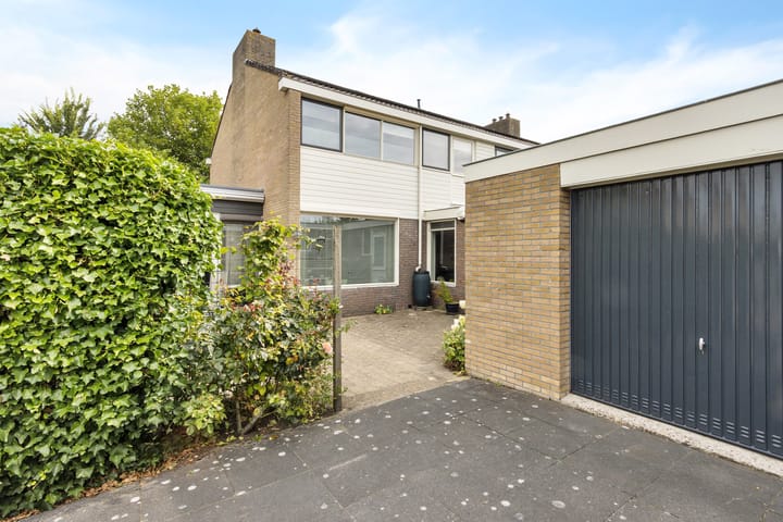 Foto 2 van Koningin Julianalaan 10