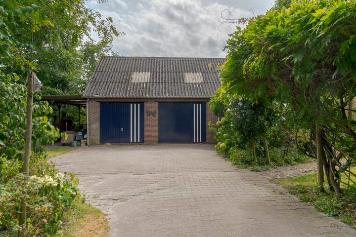 Foto 11 van van Echtenswijk 10