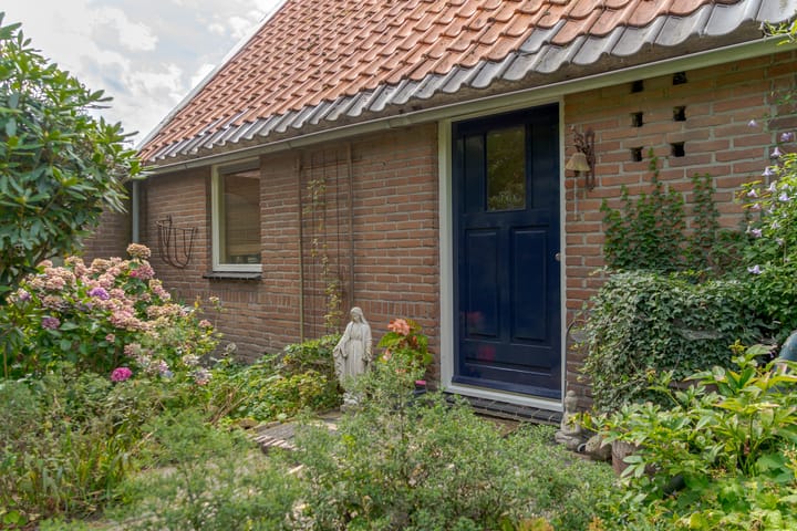 Foto 12 van van Echtenswijk 10