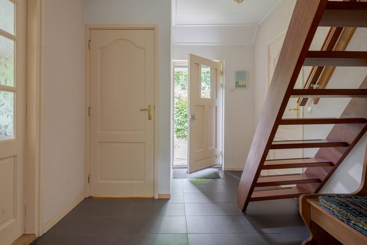 Foto 15 van van Echtenswijk 10