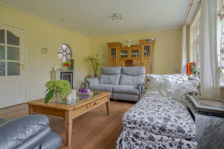 Foto 19 van van Echtenswijk 10