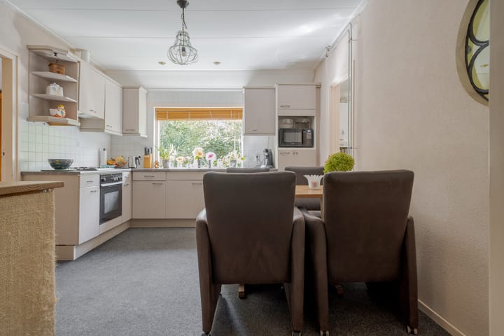 Foto 22 van van Echtenswijk 10