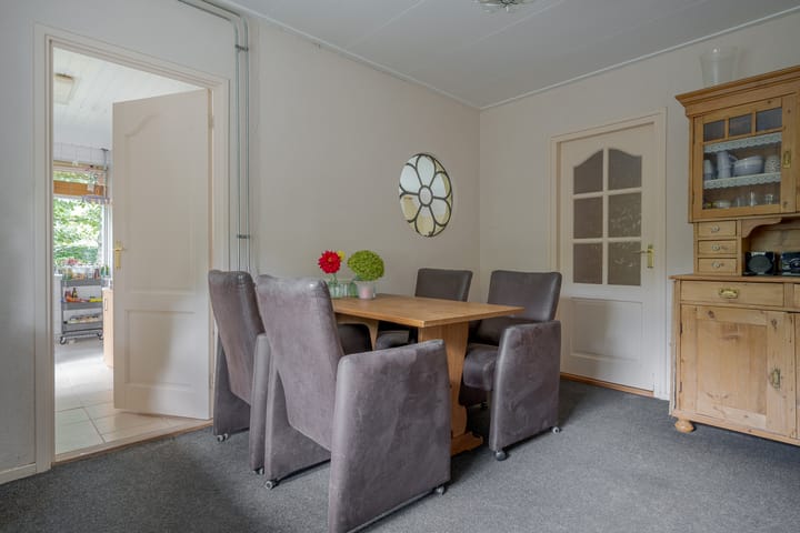 Foto 25 van van Echtenswijk 10