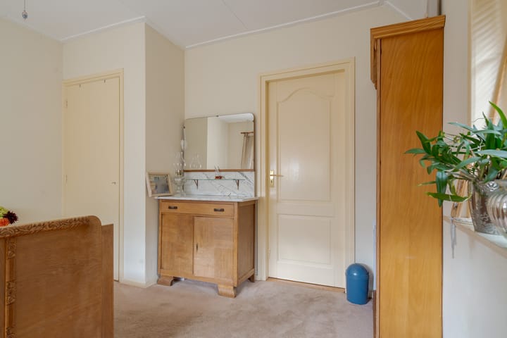 Foto 34 van van Echtenswijk 10