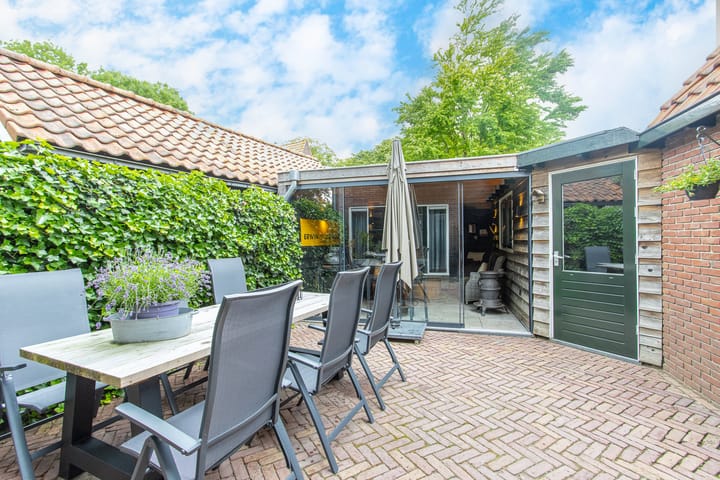 Foto 3 van L Verdoornstraat 1