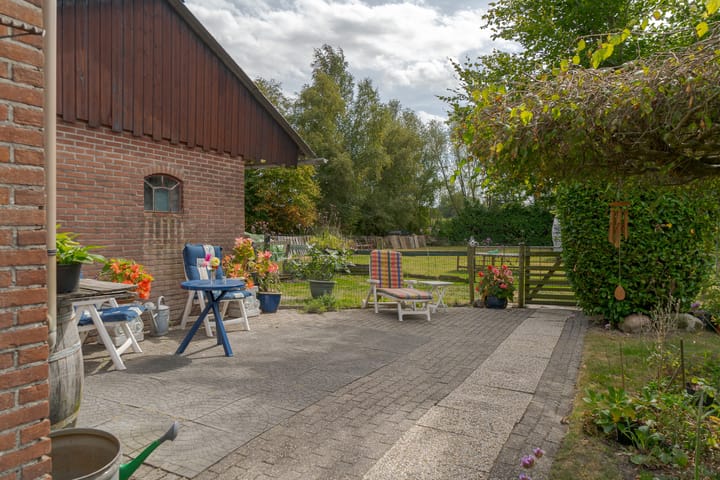 Foto 61 van van Echtenswijk 10