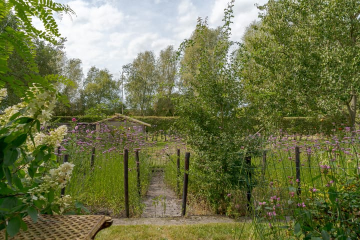 Foto 71 van van Echtenswijk 10