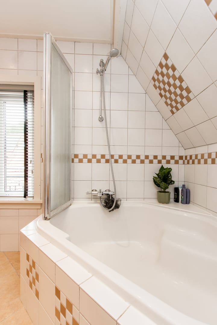 Foto 46 van L Verdoornstraat 1