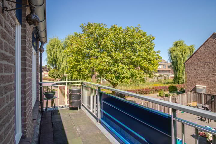 Foto 2 van 't Biezenweitje 13