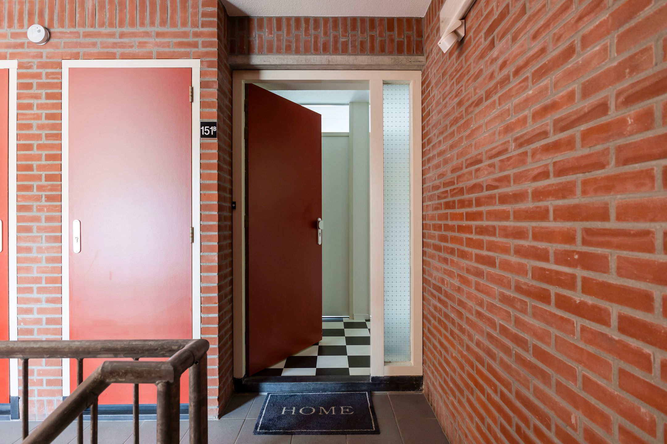 Photo 9 of Emmakade 151-B