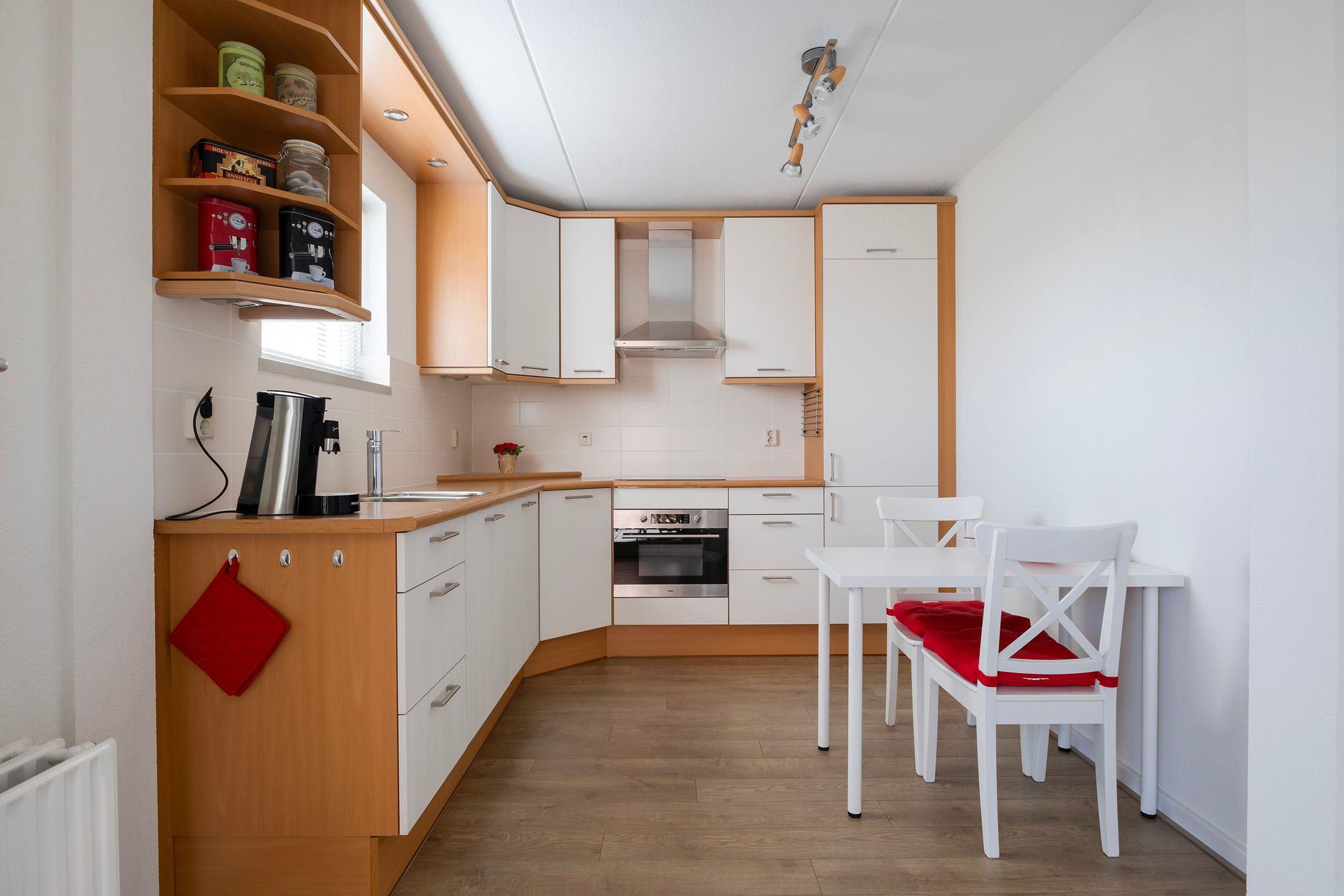 Photo 21 of Emmakade 151-B