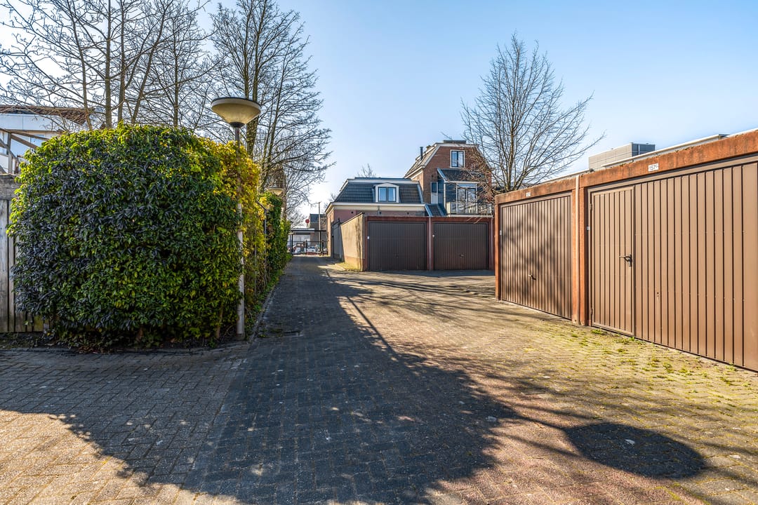 Photo 28 of Emmakade 151-B