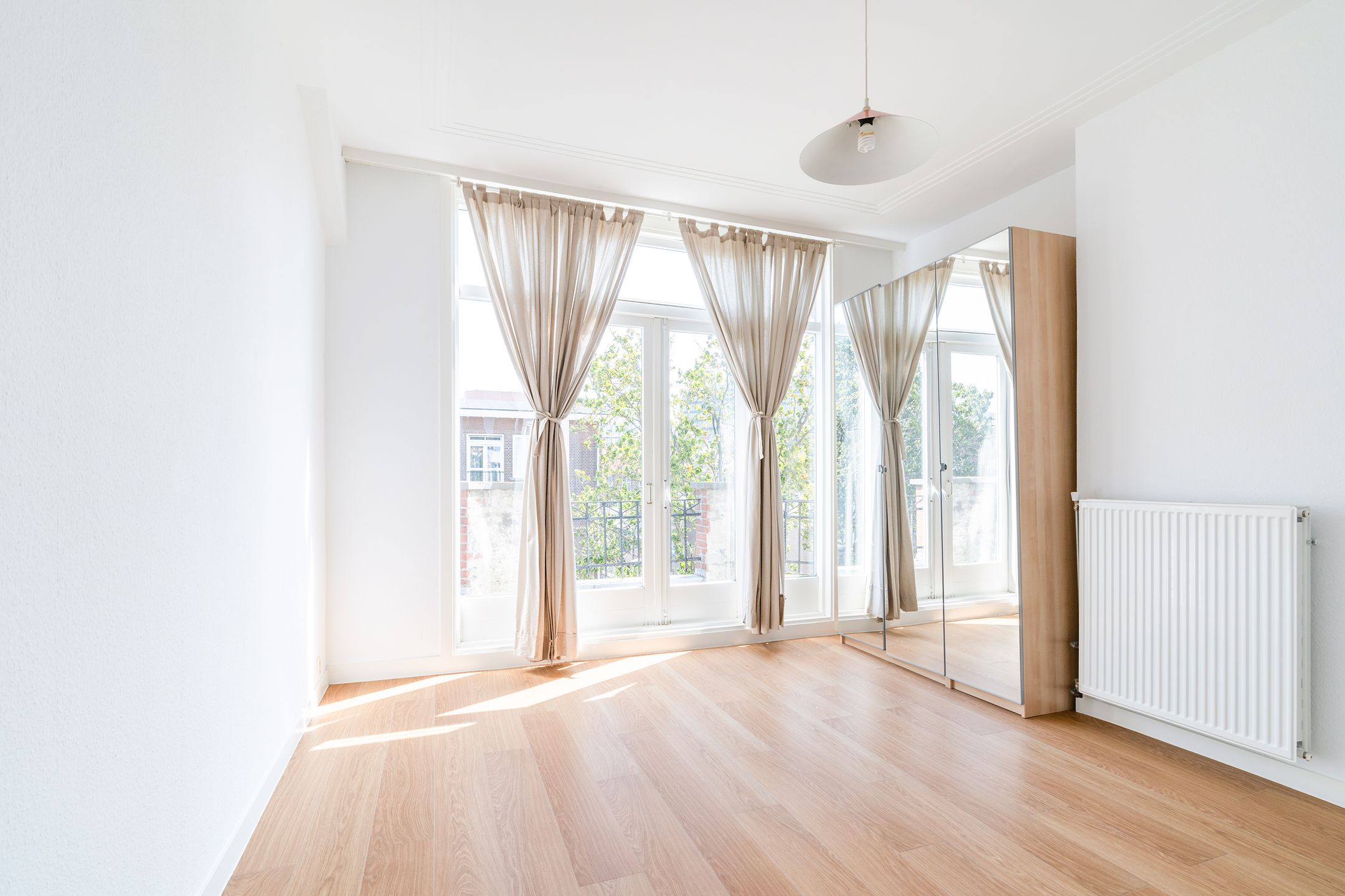 Photo 24 of Van Hoornbeekstraat 37