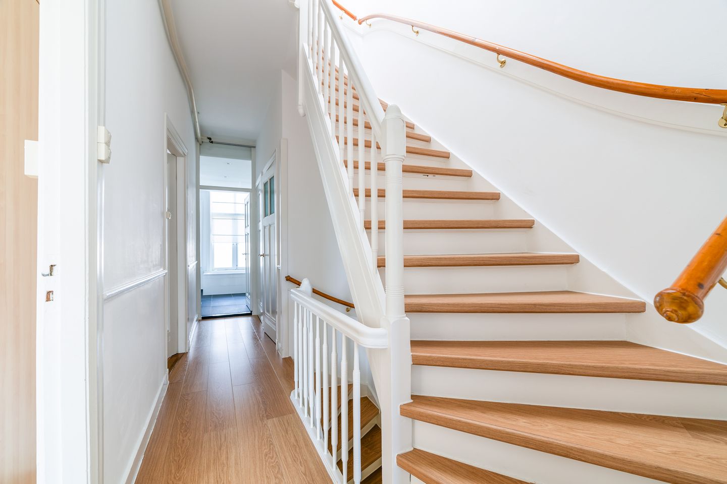 Photo 35 of Van Hoornbeekstraat 37